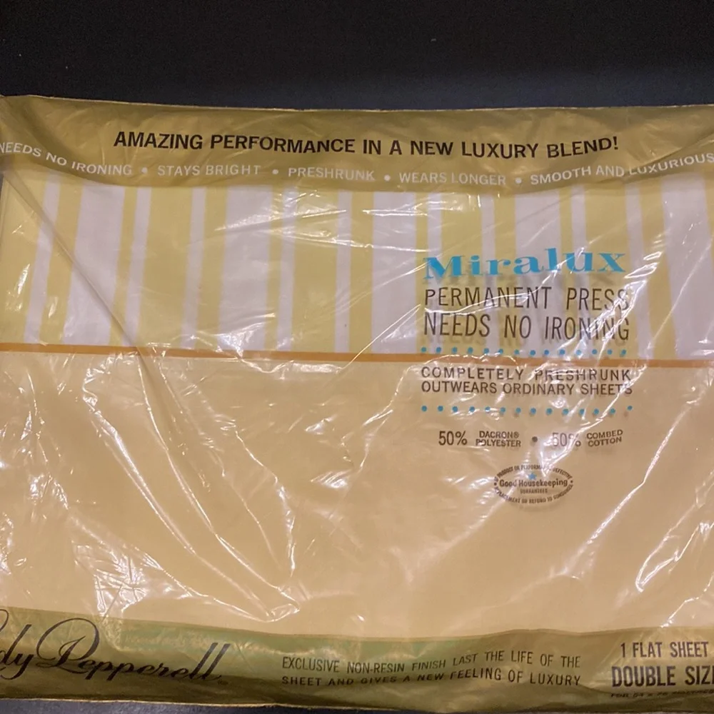 VTG Lady Pepperell Miralux permanent press yellow w/ stripes flat sheet double